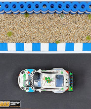 Laden Sie das Bild in den Galerie-Viewer, Diorama Modellbau Curbs Curb Kerbs und Reifenstapel blau weiss - Alternative zu carrera 21130 carrera digital