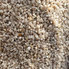 Laden Sie das Bild in den Galerie-Viewer, Kiesbett silber 1 kg