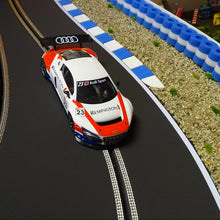 Laden Sie das Bild in den Galerie-Viewer, NSR Audi R8 Modellbau mit FlexCurbs und Reifenstapel blau weiss